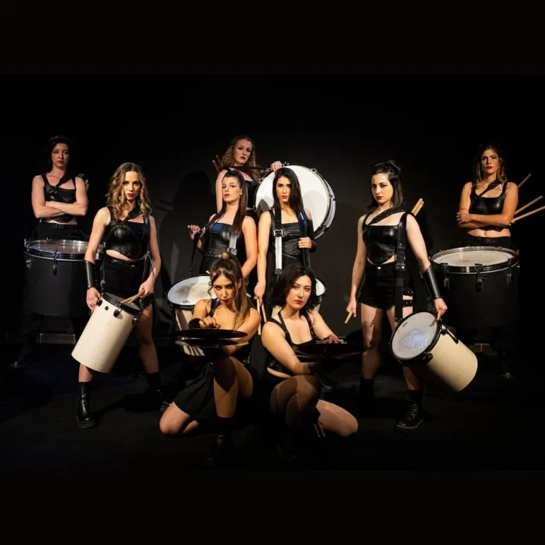 Show di percussionisti